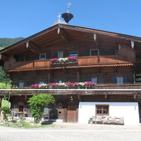 Neuhaus * Reith bei Kitzbühel