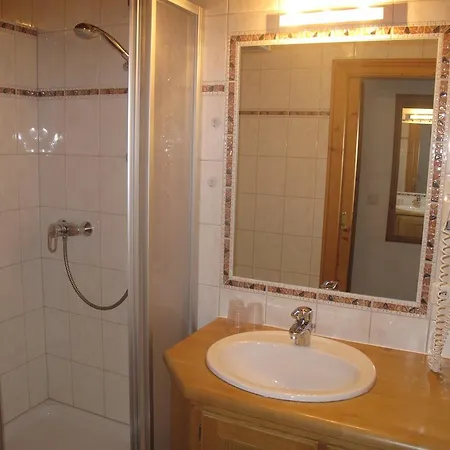Neuhaus Apartament *